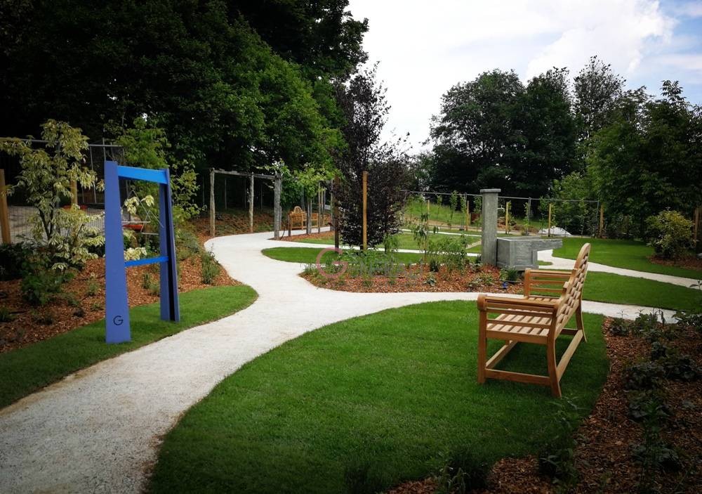  Centro Diurno e Giardino Alzheimer �La Baracca� di CasaInsieme Onlus